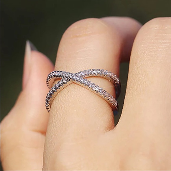 New Women’s 925 Sterling Silver Diamond Ring - Picture 6 of 6